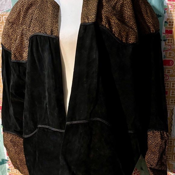 Cache Suede Jacket - Picture 2 of 5